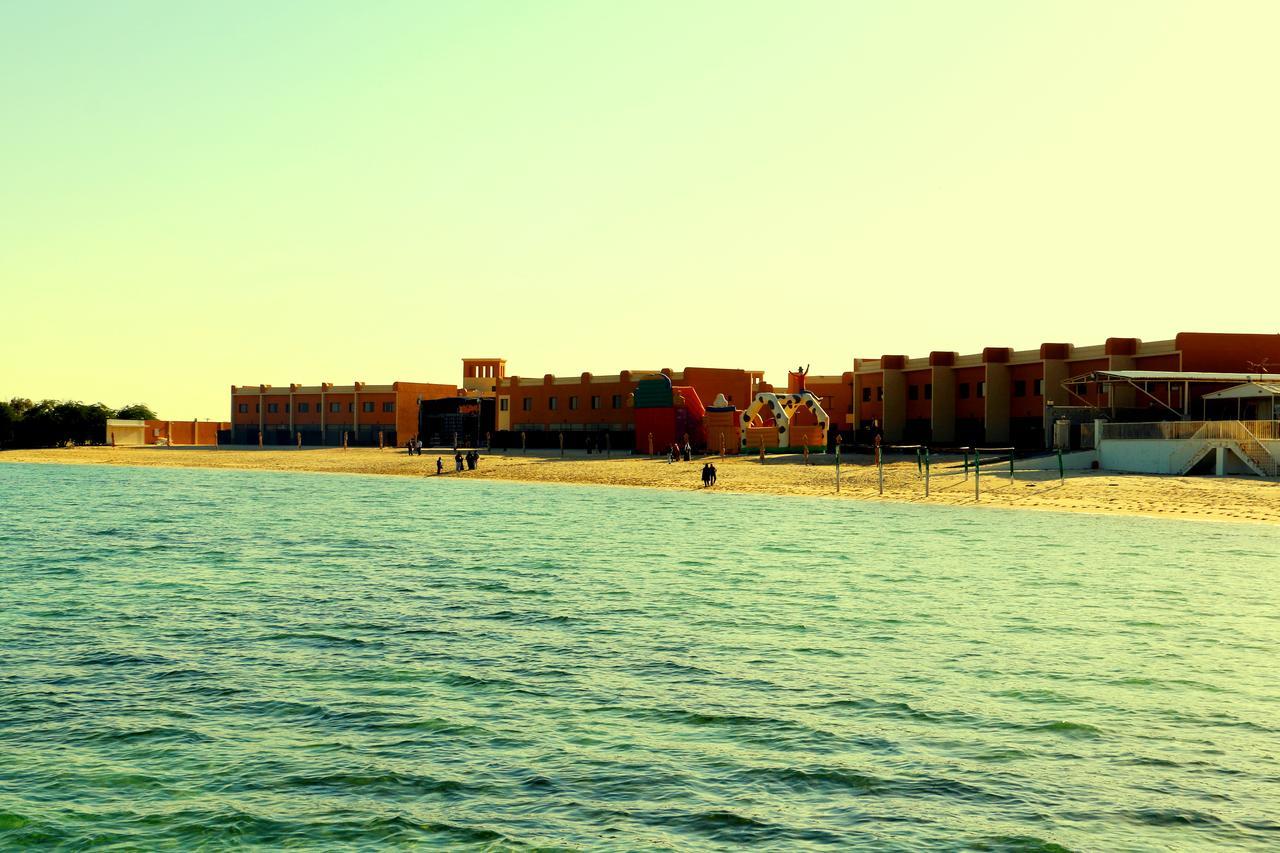 Aquamarine Kuwait Resort Al Nuwaiseeb Екстериор снимка