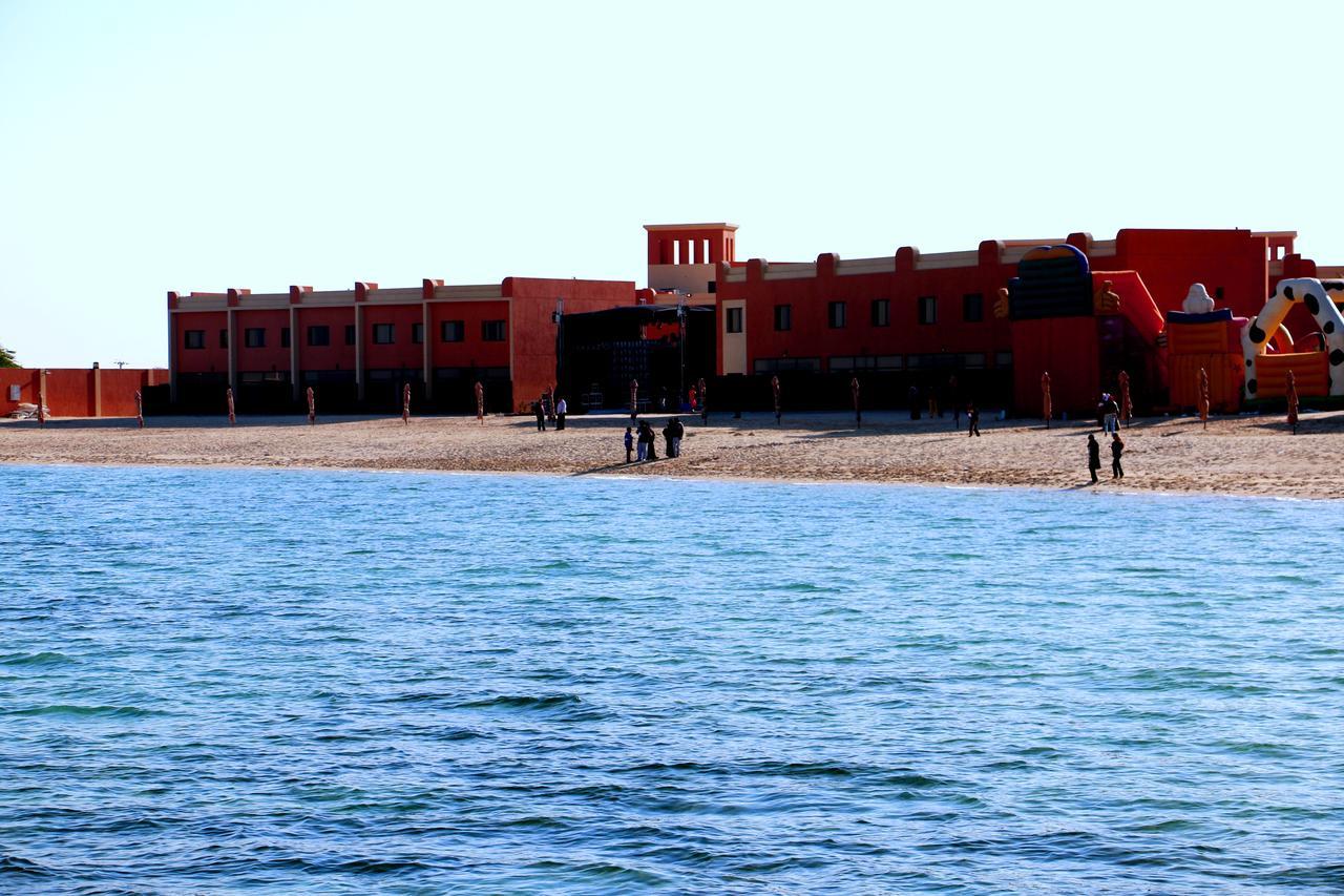 Aquamarine Kuwait Resort Al Nuwaiseeb Екстериор снимка
